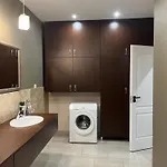 Luxury زاماردي