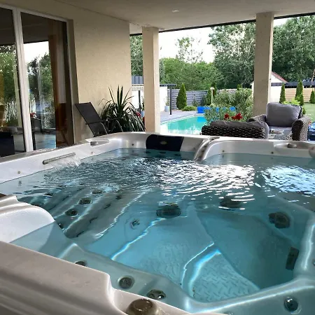 Luxury Βίλα Zamárdi