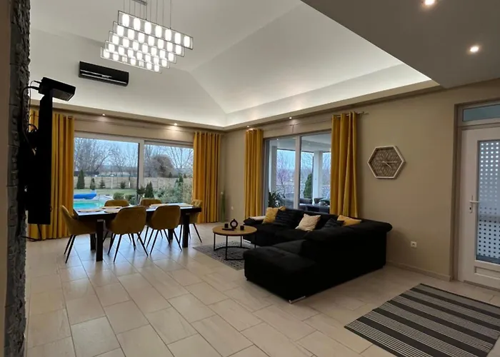 Luxury Zamardi